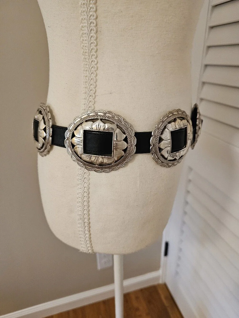 Vintage 1993 Brighton Sunflower Concho Belt Black Leather Western Boho | Size Me